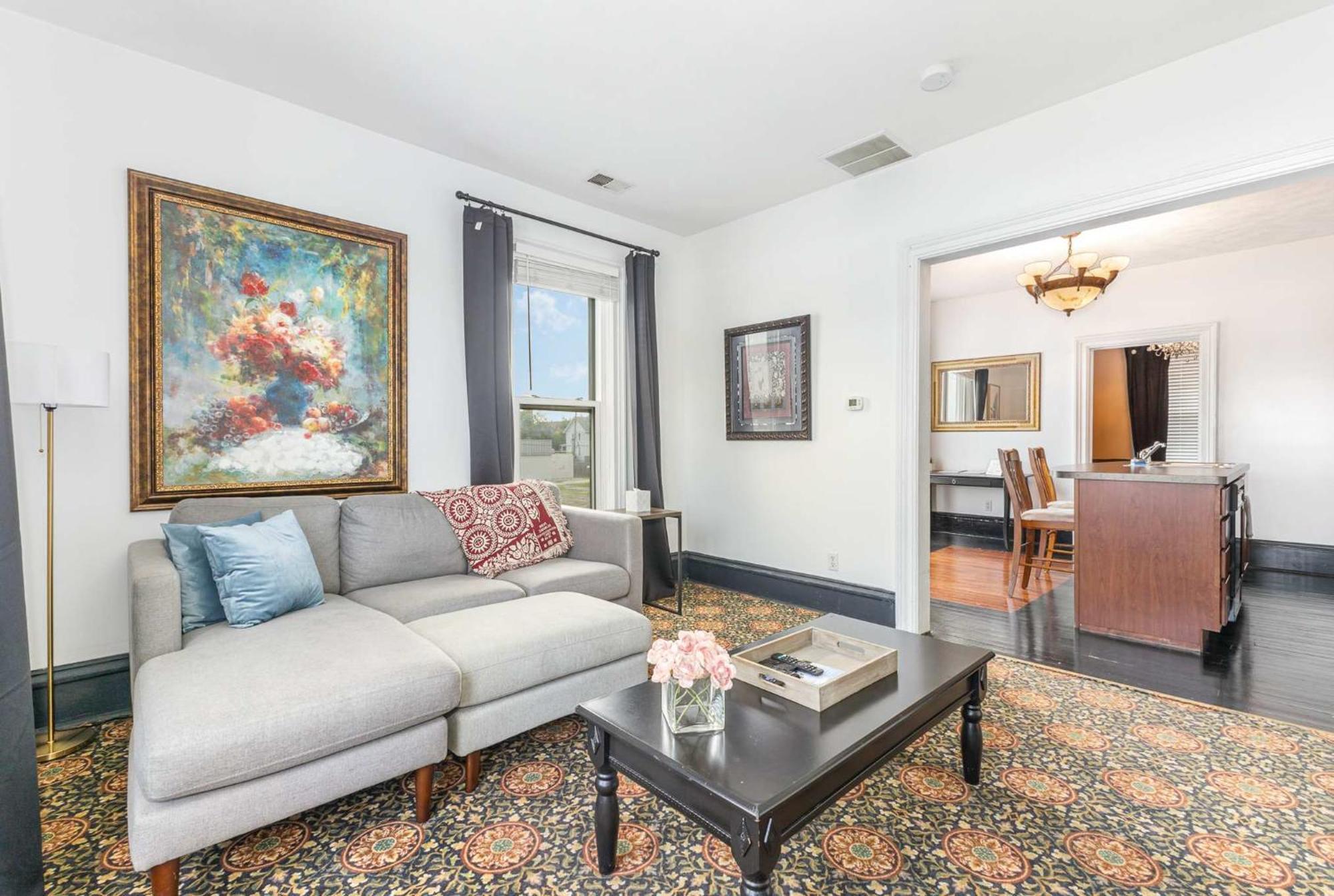 Spacious Upstairs 1Bed- Walking Distance To Beach Outlet Mall Michigan City Exterior foto